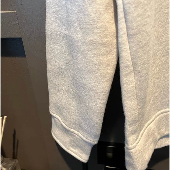 Banana Republic Beige Top Small New $20 - Picture 2 of 8